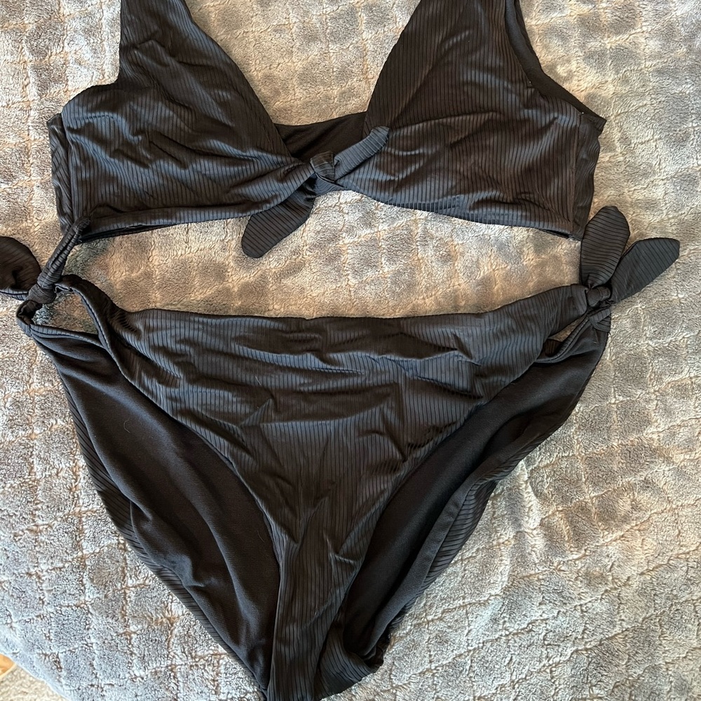🕋🕋Two-Piece all black bathing suit🕋🕋